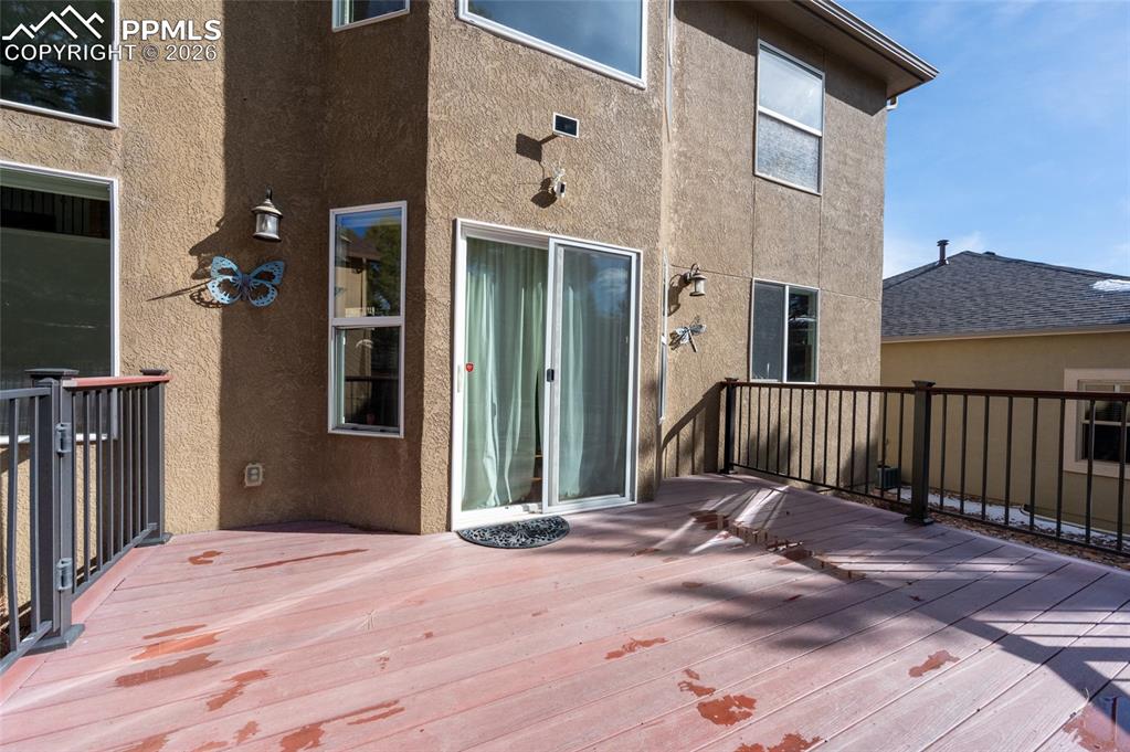 Image 47 of 49: Deck