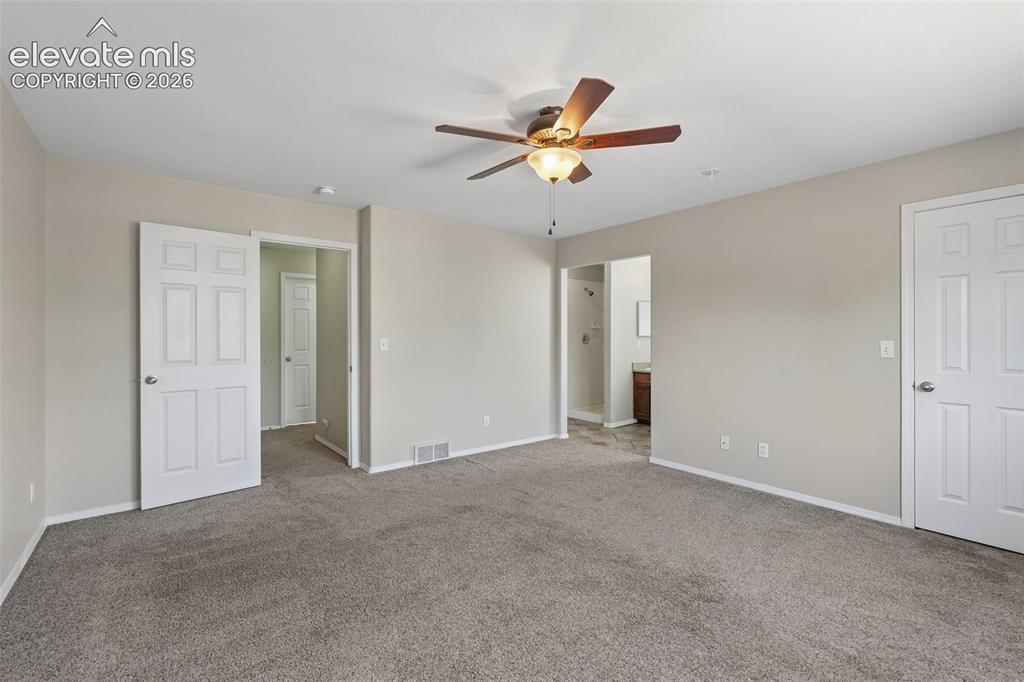 Image 11 of 29: Bedroom
