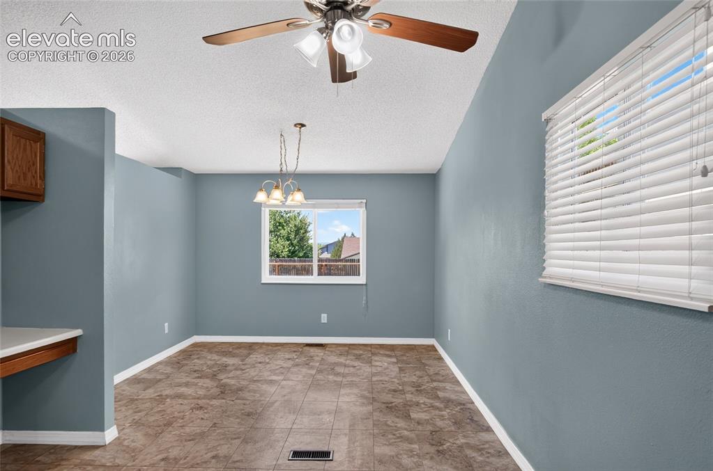 Image 8 of 27: Dining Room
