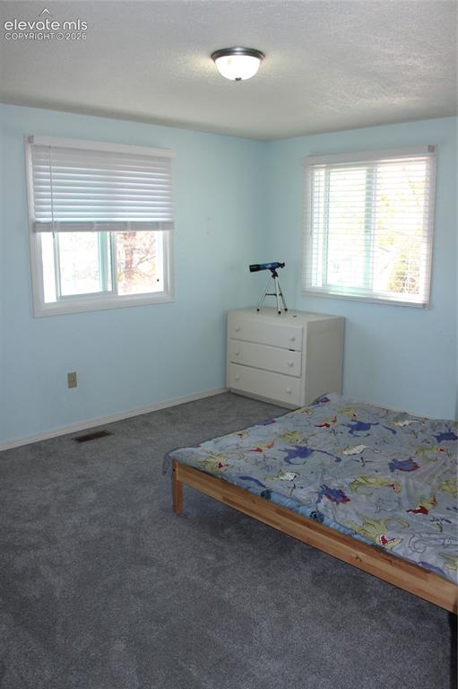 Image 13 of 25: Bedroom