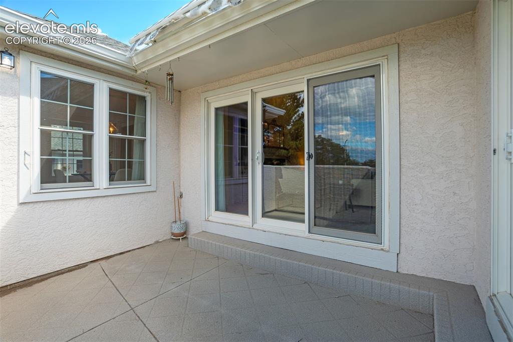 Image 19 of 50: Patio