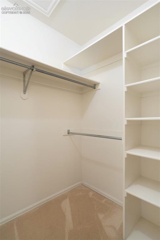 Image 24 of 50: Closet