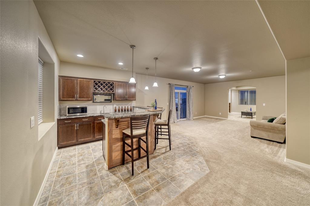 Image 36 of 50: Kitchen