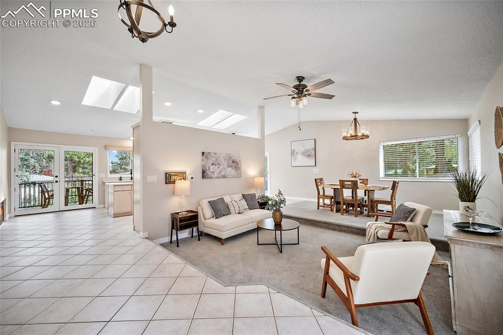 Image 19 of 40: Living Room