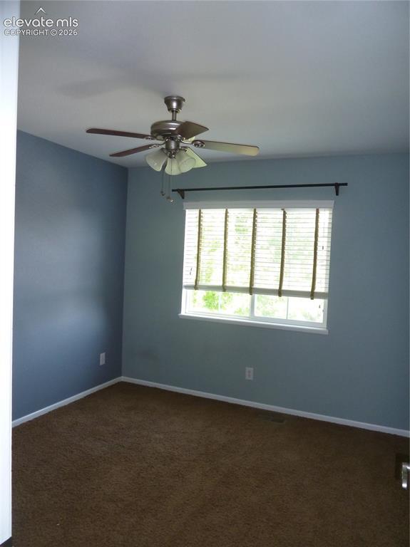 Image 13 of 18: Secondary bedroom, upper level