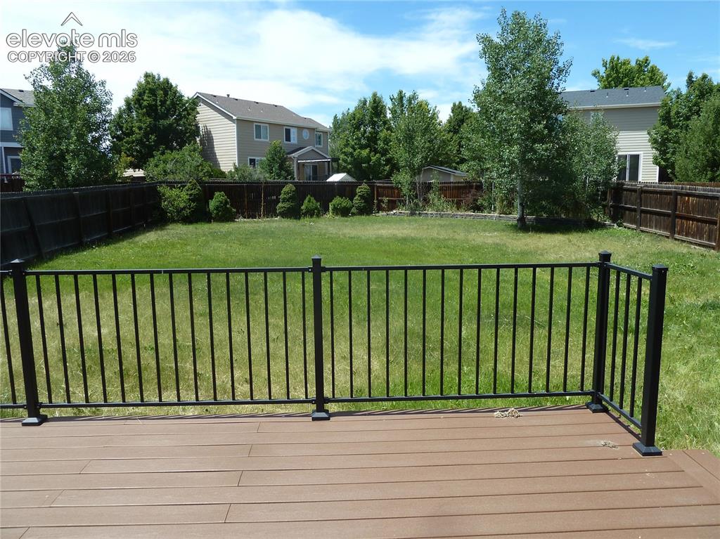 Image 2 of 18: Deck