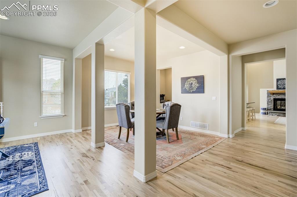 Image 6 of 49: Dining Area