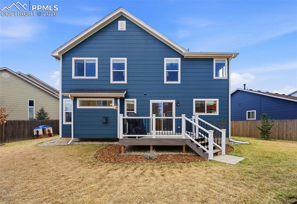 Image 38 of 50: Back of Structure