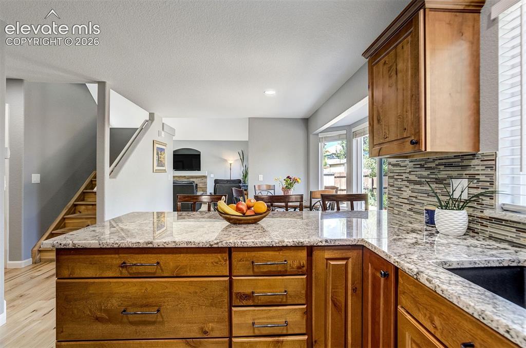 Image 3 of 50: Kitchen