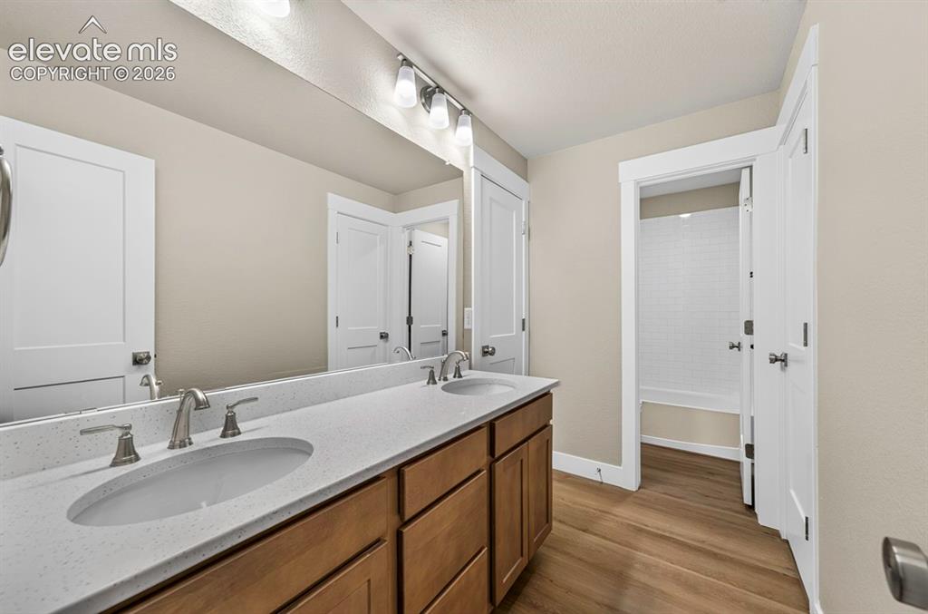 Image 42 of 45: Bathroom