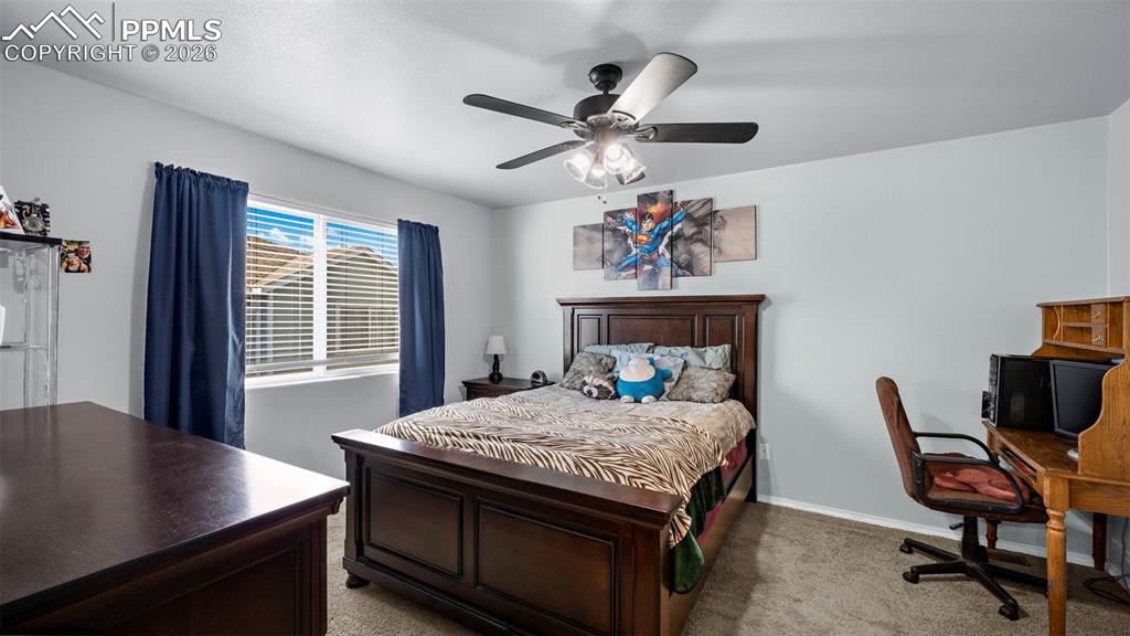 Image 17 of 30: Bedroom