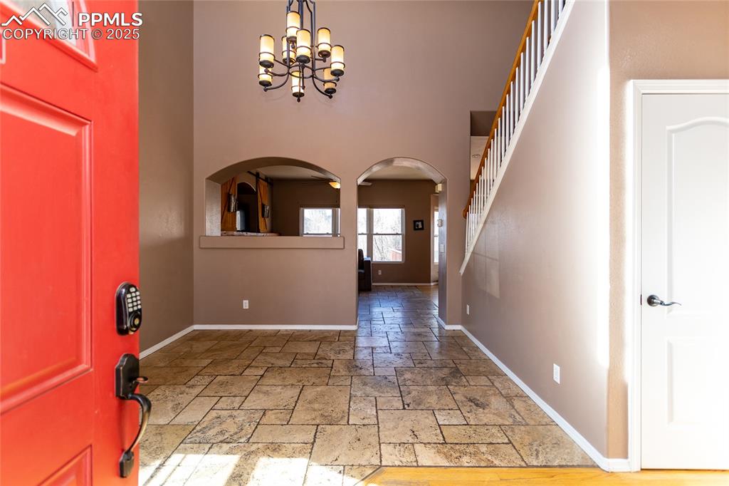 Image 10 of 49: Front flex room