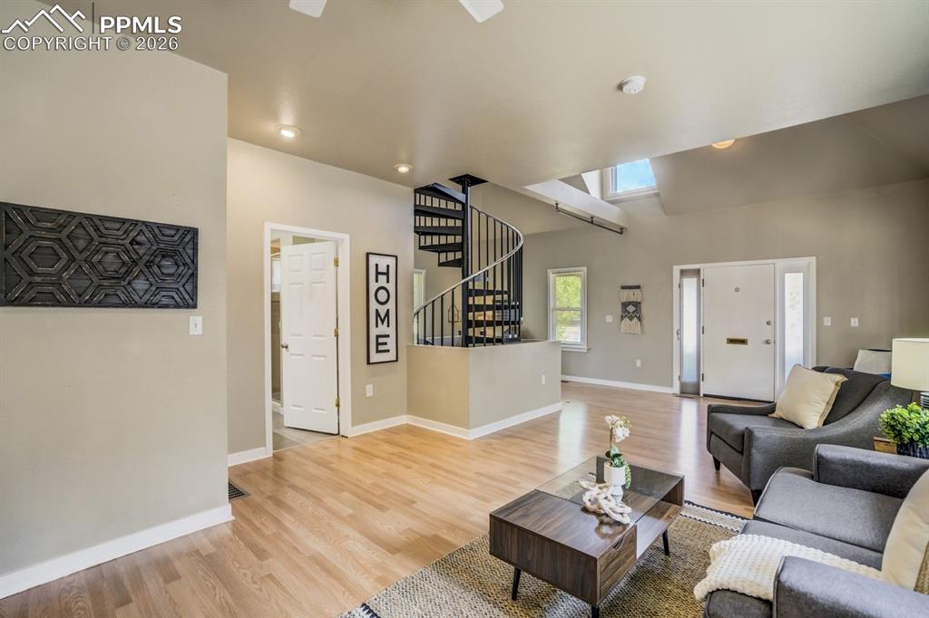 Image 13 of 50: Living Room