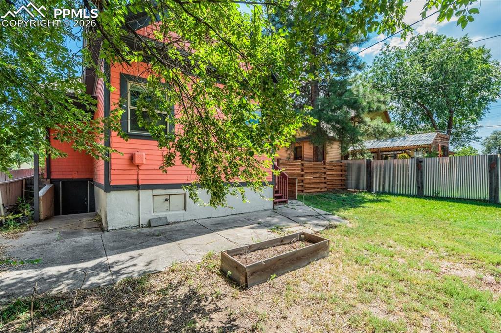 Image 33 of 50: Other