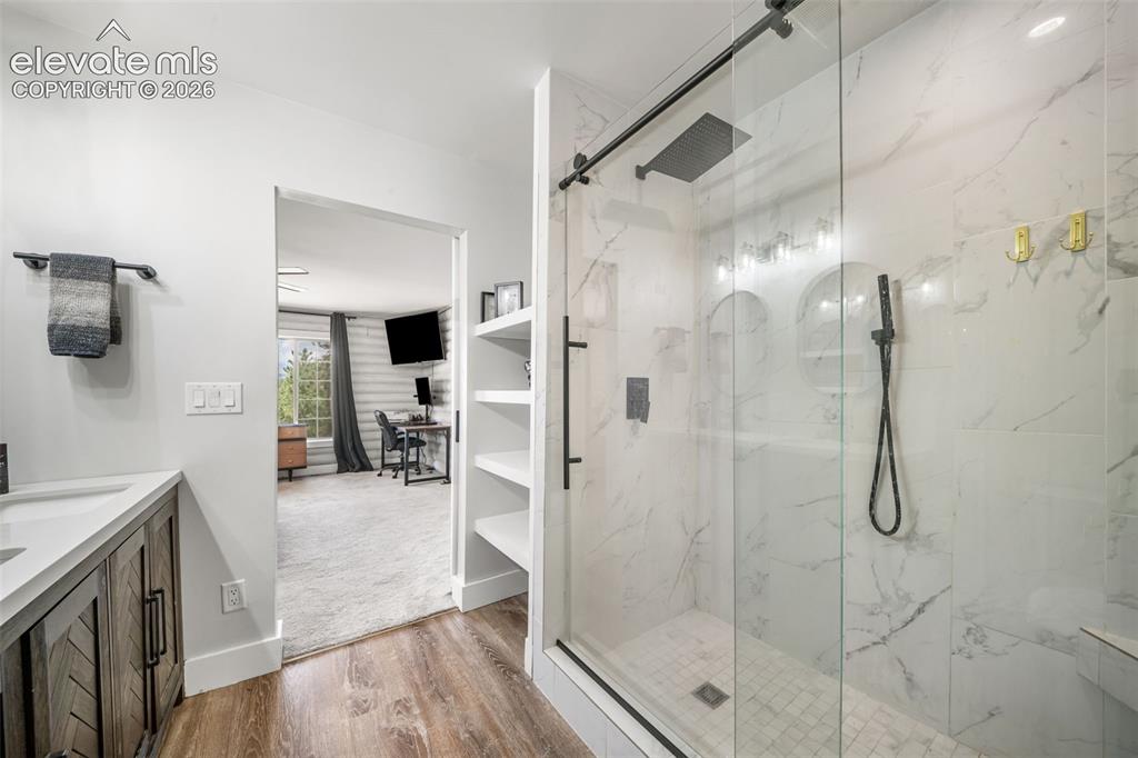Image 17 of 50: Oversized walk in Spa shower
