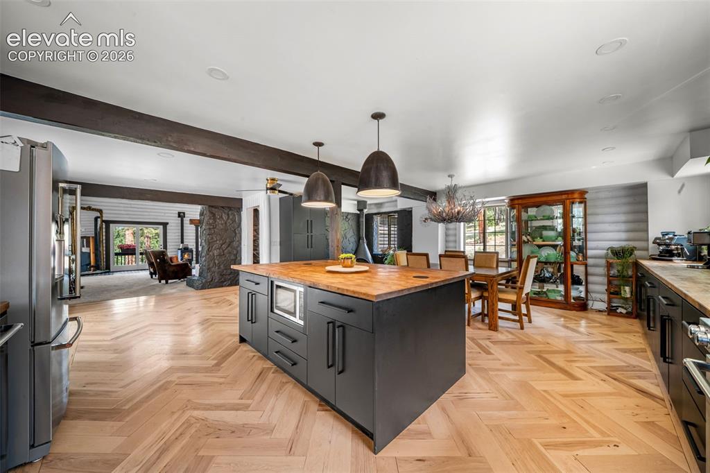 Image 9 of 50: fabulous herringbone design lightwood flooring