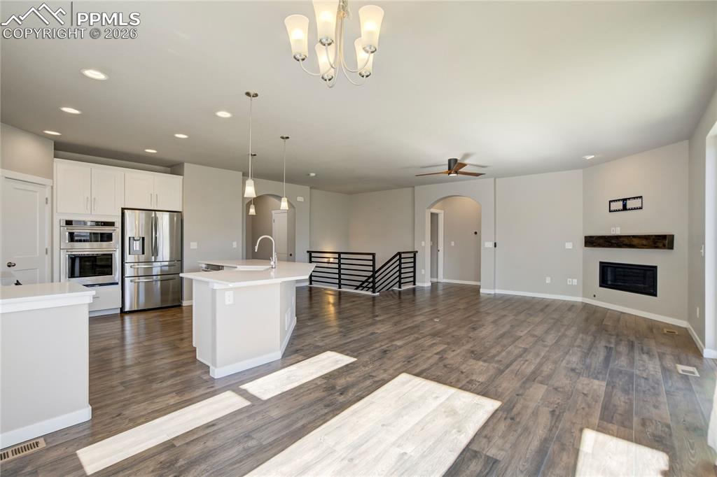 Image 11 of 42: Kitchen