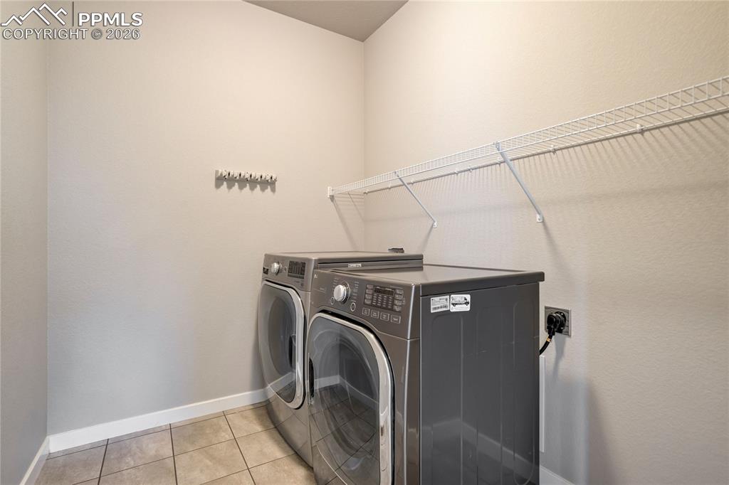 Image 31 of 42: Laundry