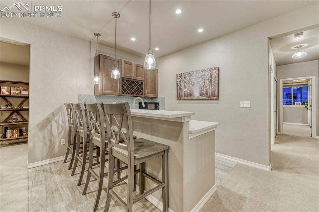 Image 31 of 48: Wet bar