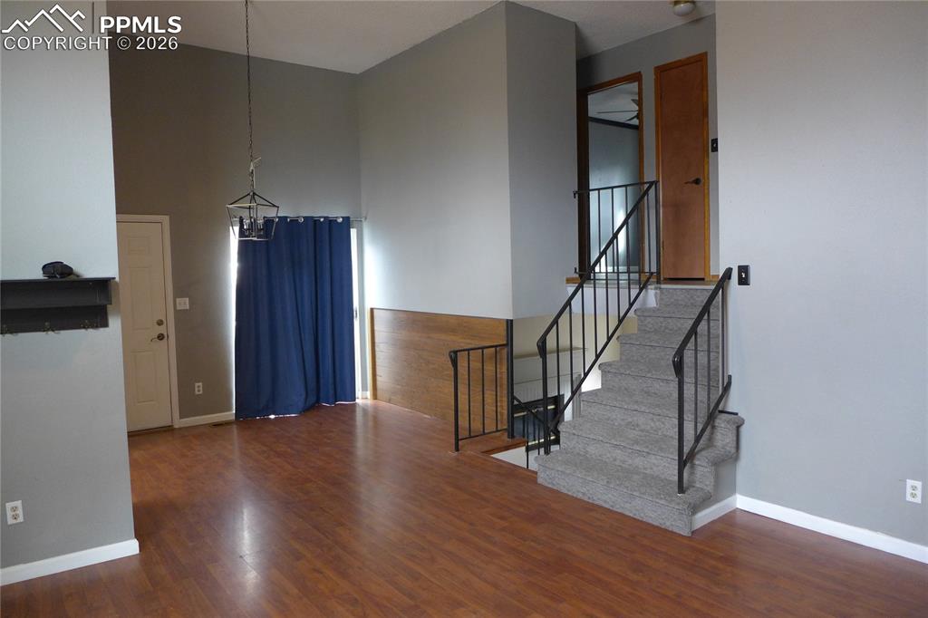 Image 3 of 10: Other