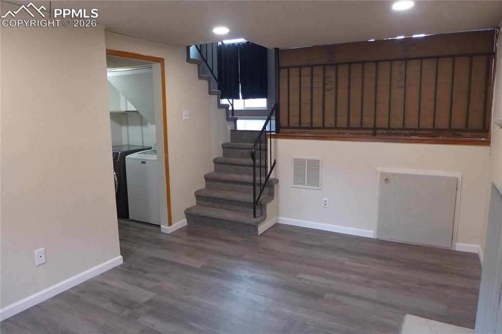 Image 8 of 10: Other