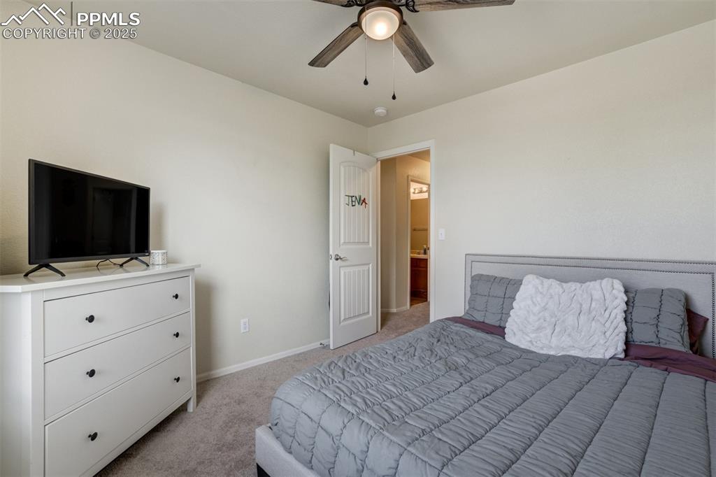 Image 21 of 28: Bedroom 3. 