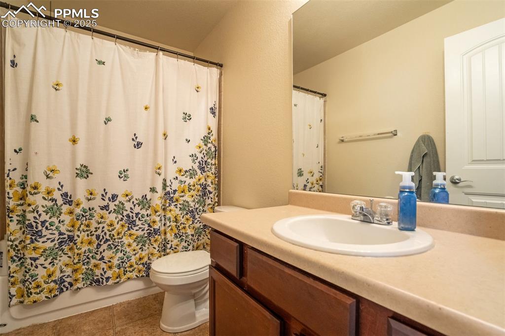 Image 24 of 28: Full bathroom upstairs for bedrooms 2, 3, & 4. 