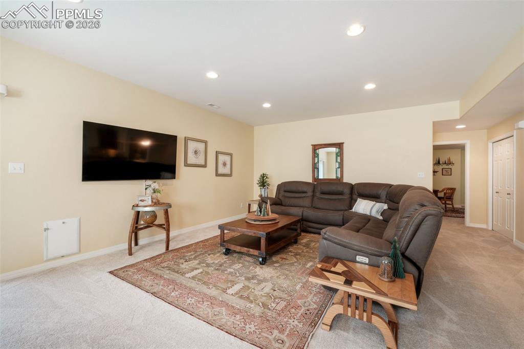 Image 37 of 50: Family Room