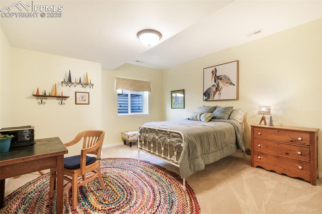 Image 43 of 50: Bedroom