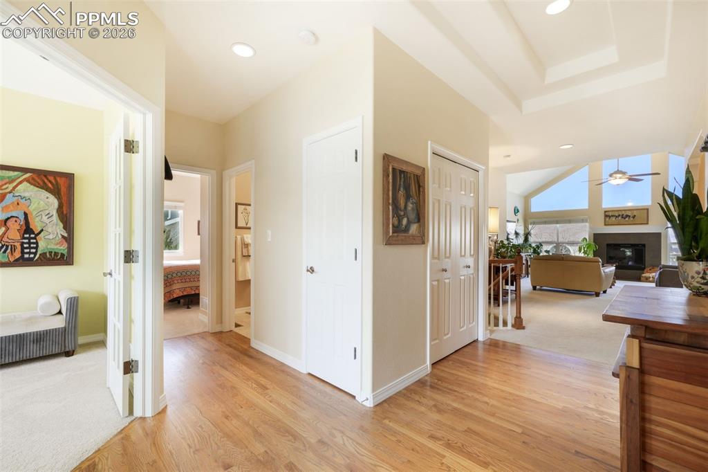 Image 7 of 50: Entry