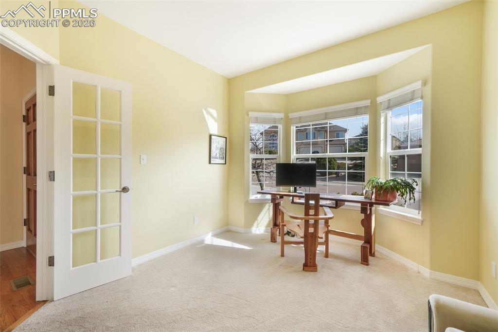 Image 9 of 50: Bedroom