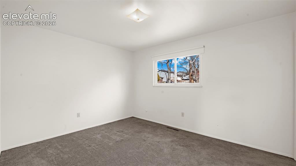 Image 13 of 30: Living Room