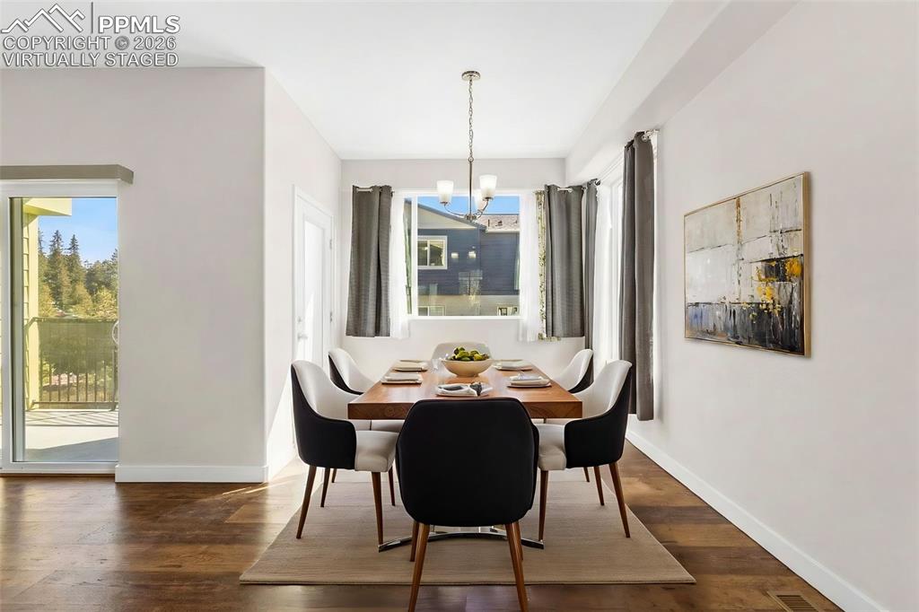 Image 14 of 40: Virtually Staged