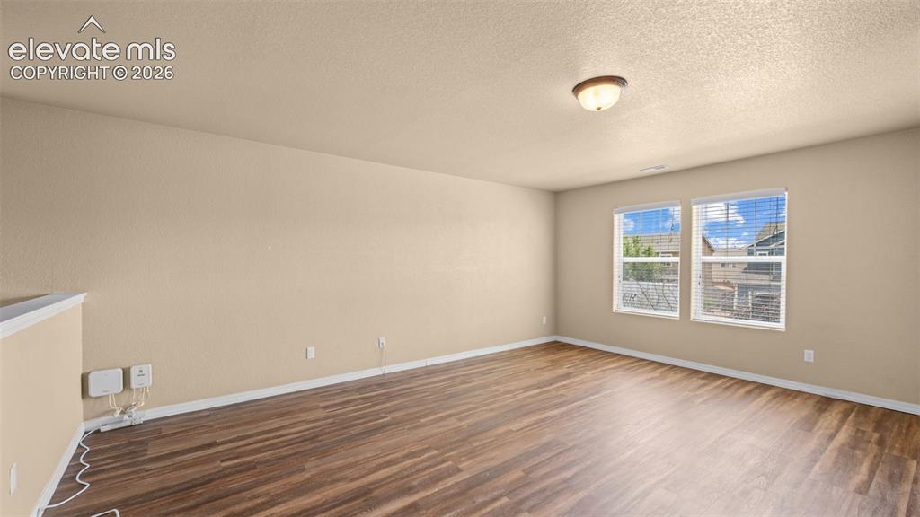 Image 18 of 35: Loft