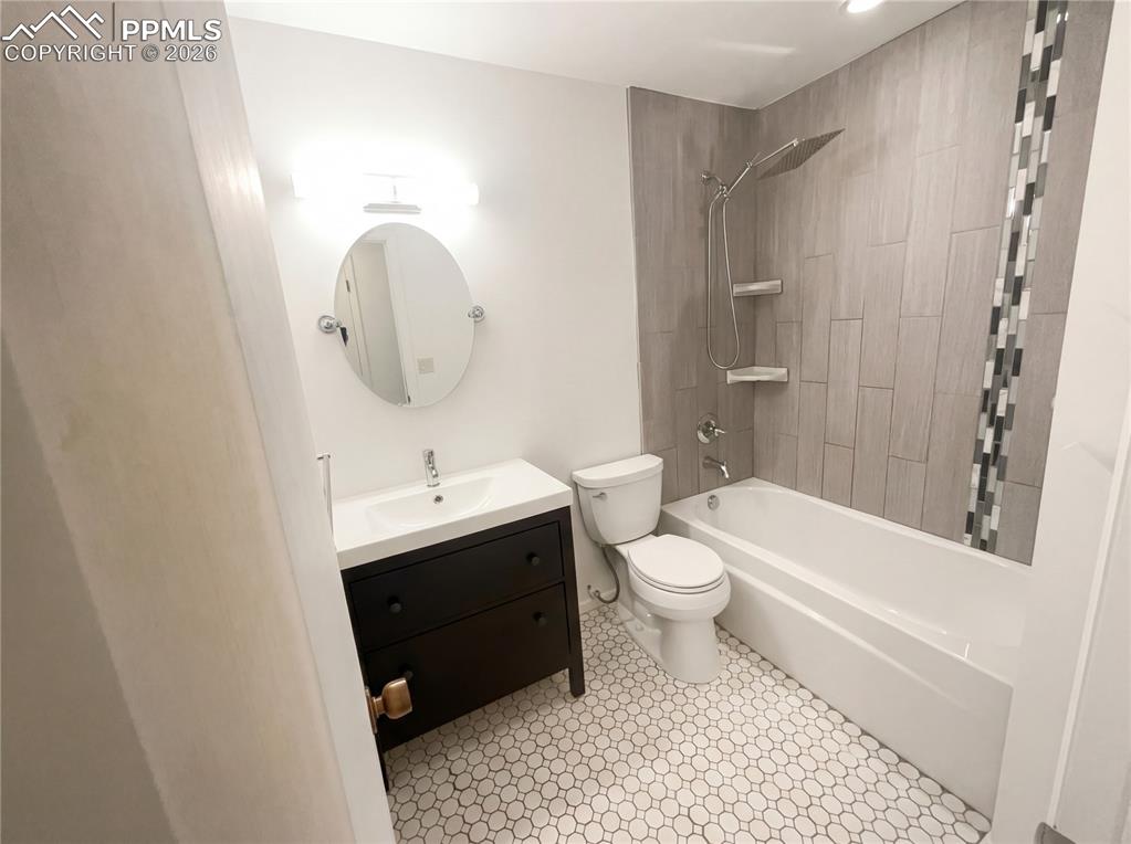 Image 14 of 22: No Description Available