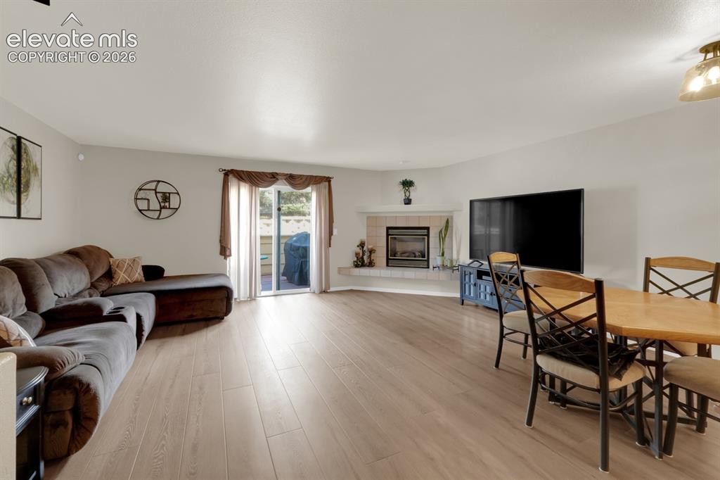 Image 2 of 26: Open-concept living space