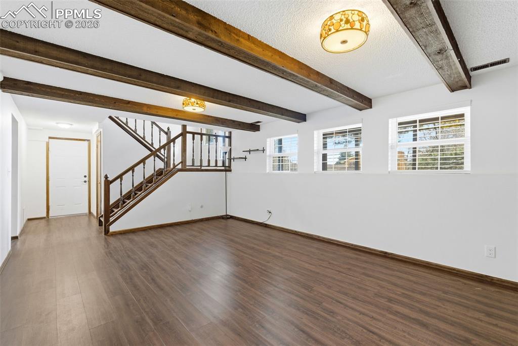 Image 24 of 39: Family Room