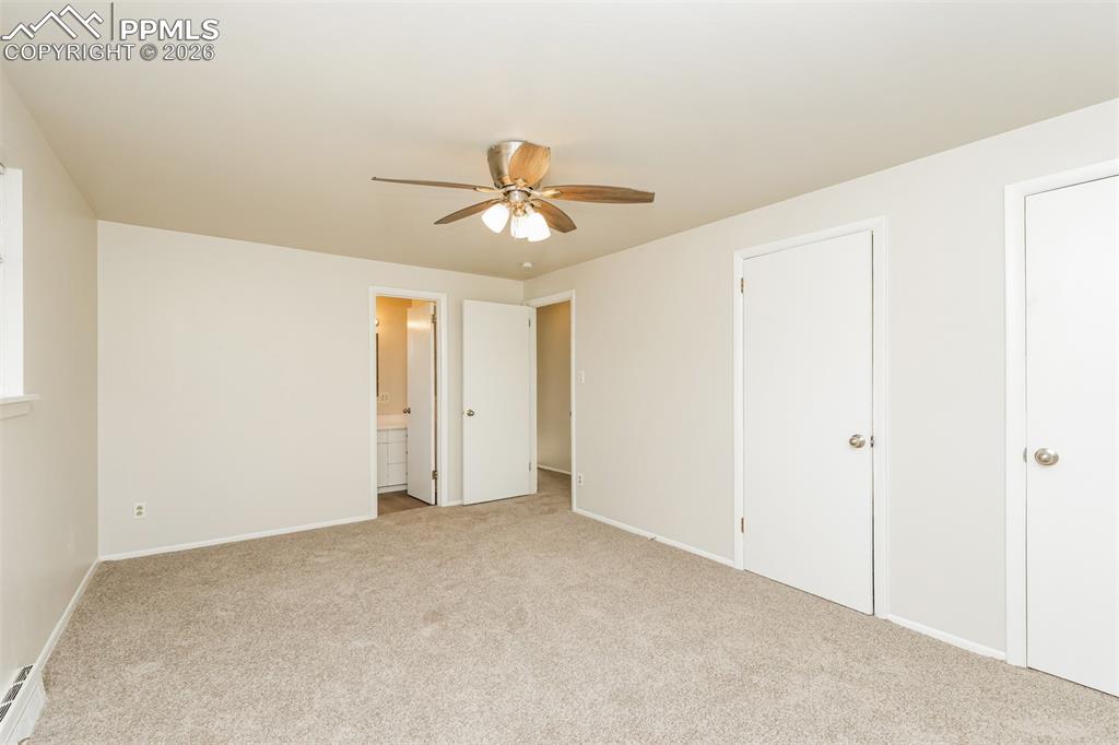 Image 11 of 28: Bedroom