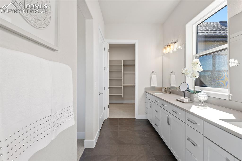 Image 17 of 35: Master Bath