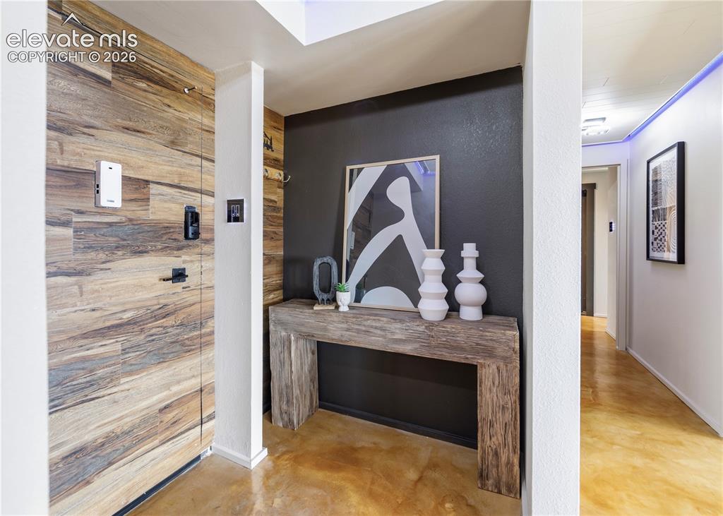 Image 2 of 50: Entrance Foyer