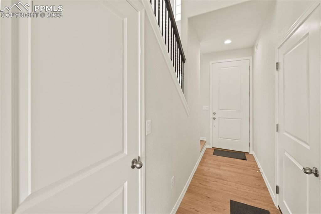 Image 19 of 45: Entry