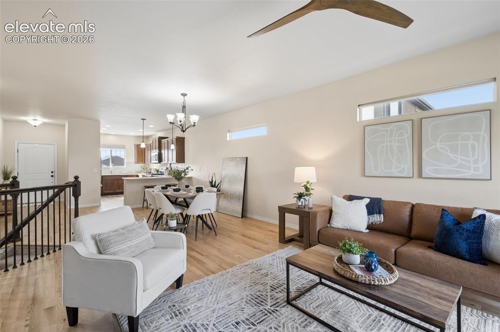 Image 7 of 39: Open Concept living!