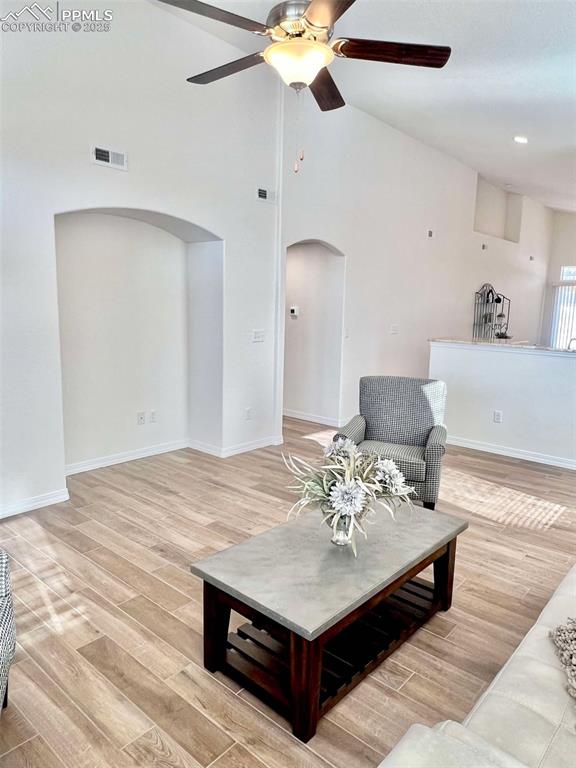 Image 6 of 27: Living Room
