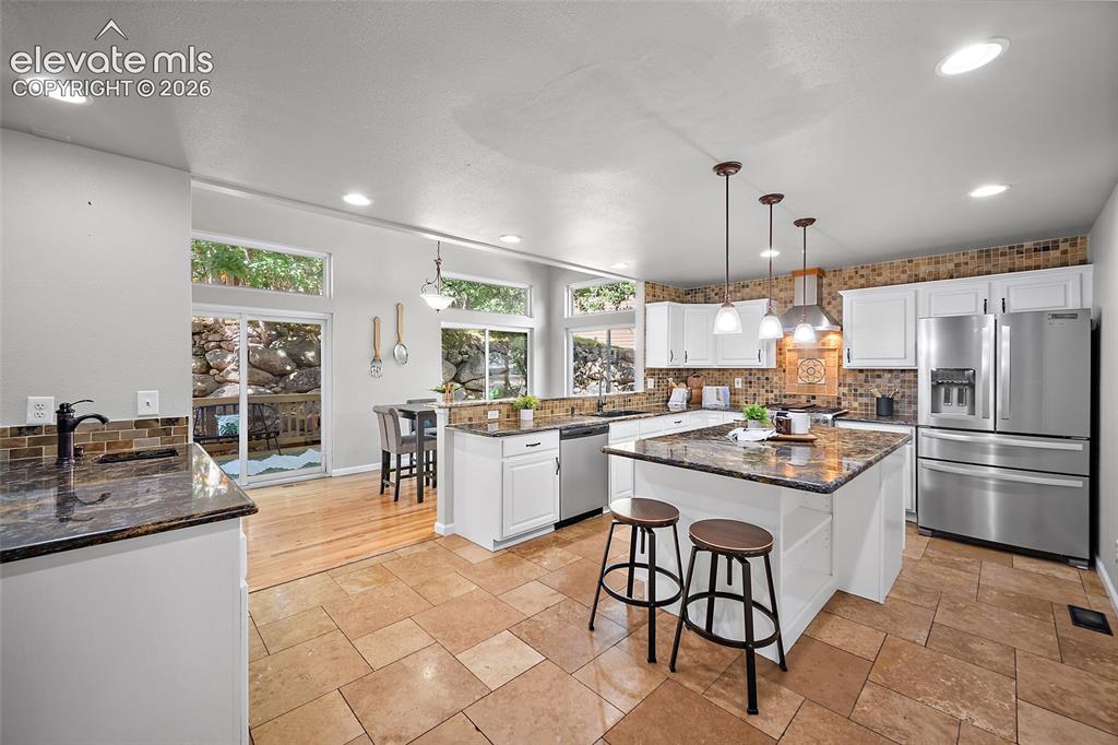 Image 11 of 43: Kitchen
