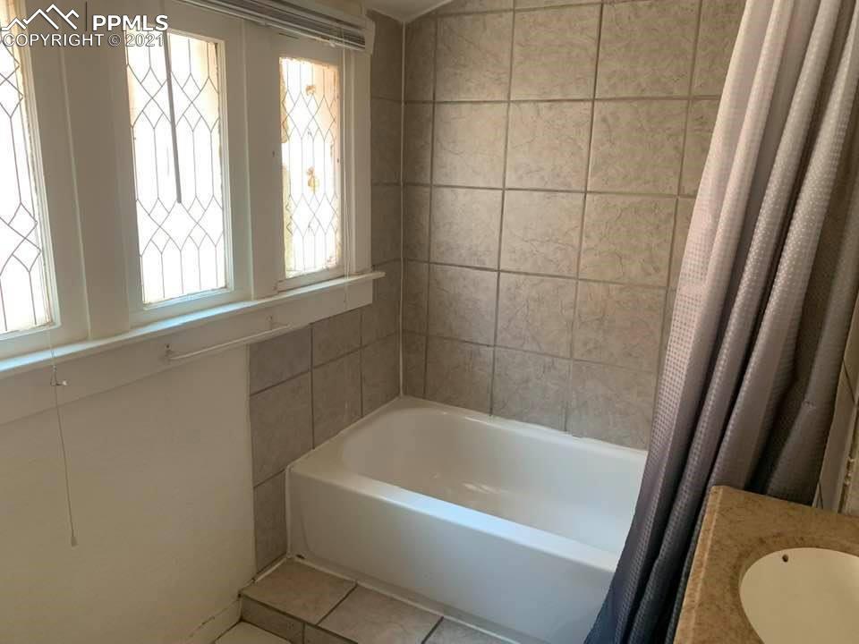 Listing 6126723, Image 5 of 11