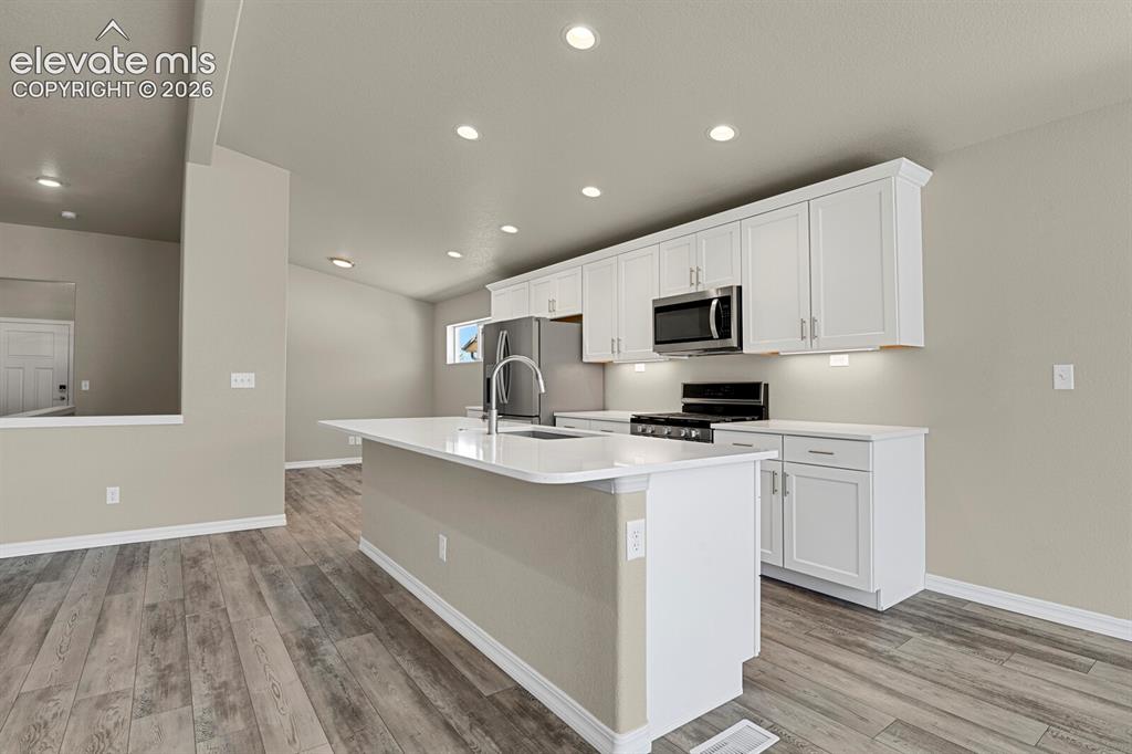 Image 11 of 34: Kitchen