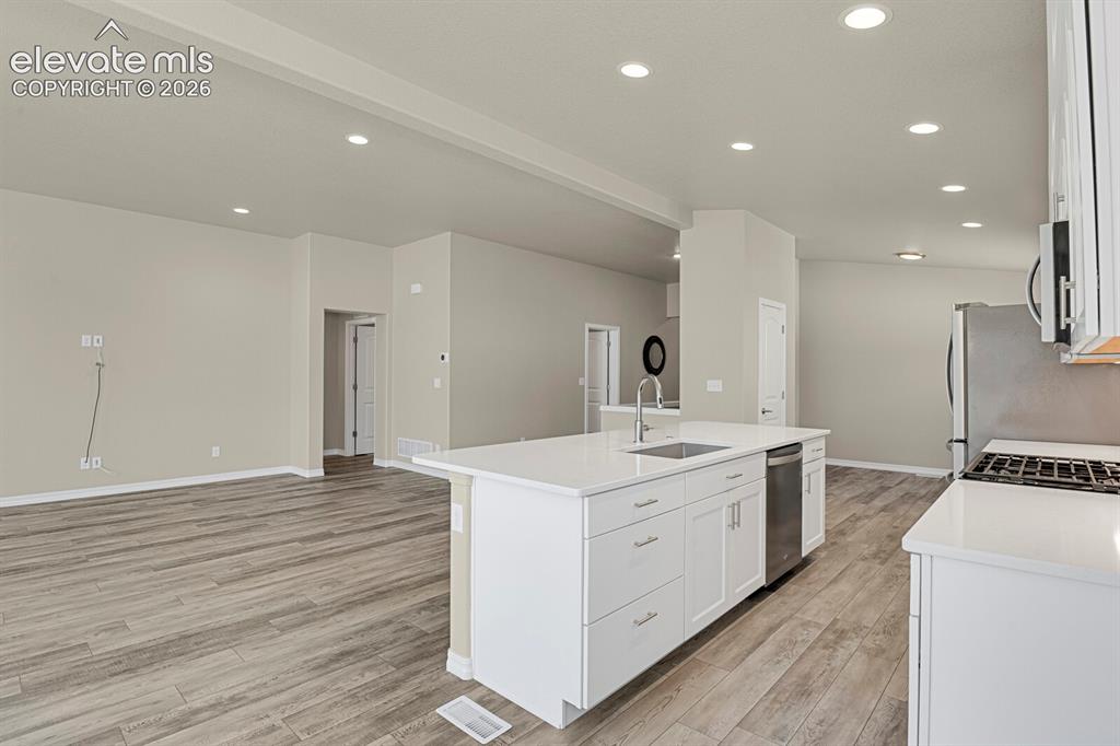 Image 9 of 34: Kitchen