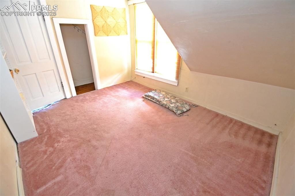 Image 30 of 41: Bedroom