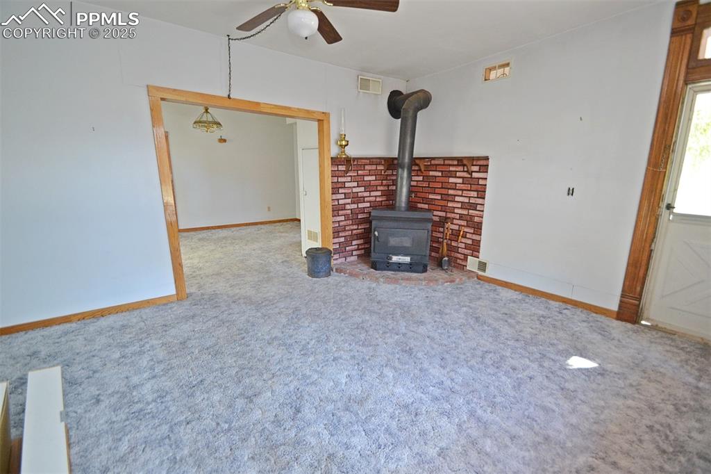 Image 5 of 41: Living Room