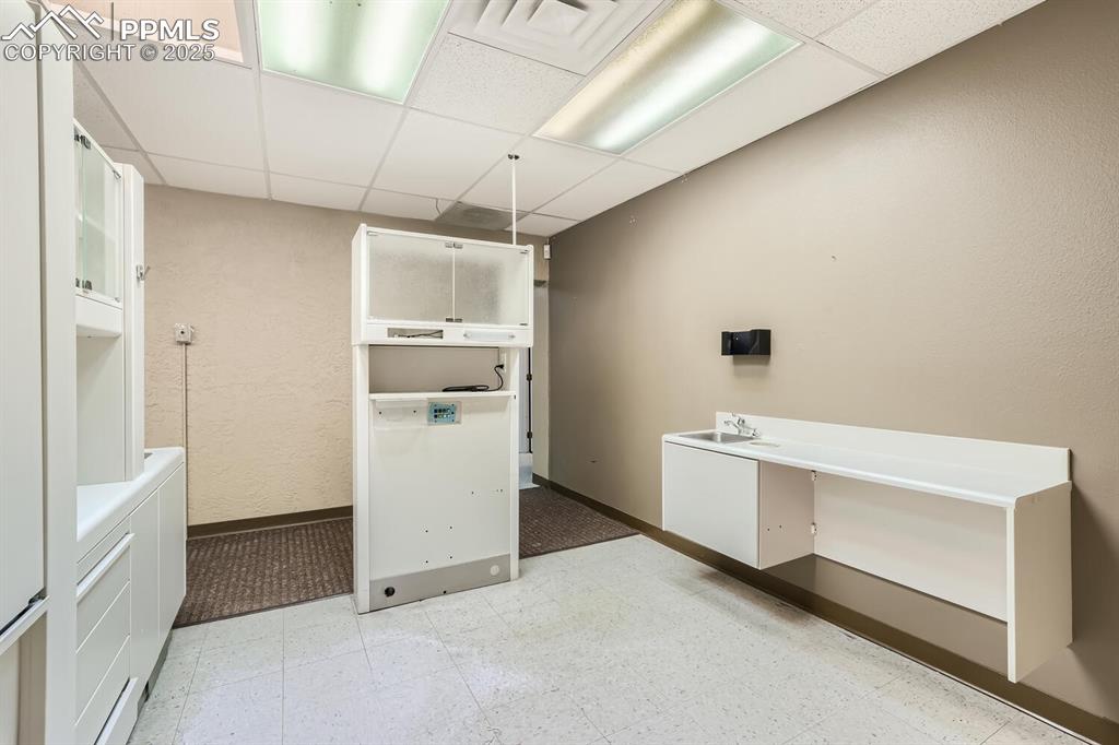 Image 21 of 28: No Description Available